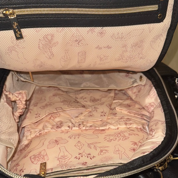 Itzy Ritzy Black Quilted Backpack with Gold Details - Picture 8 of 12